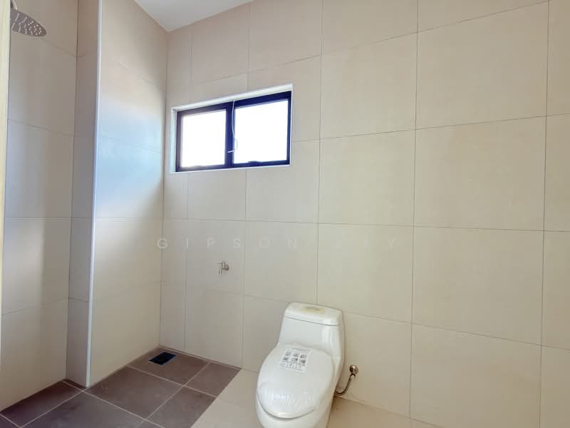 Rumah Berkembar untuk Dijual di Kluang (Johor) - Gipson Lay - PropertyGuru.com.my