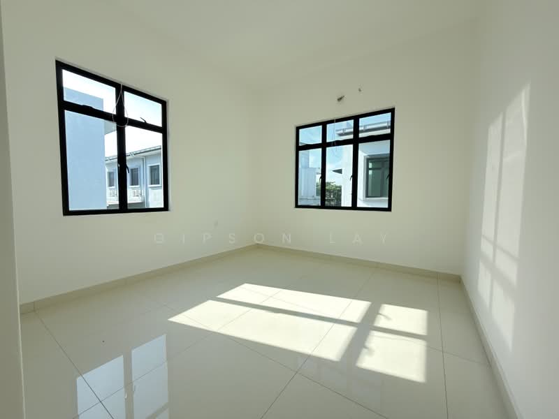 Rumah Berkembar untuk Dijual di Kluang (Johor) - Gipson Lay - PropertyGuru.com.my