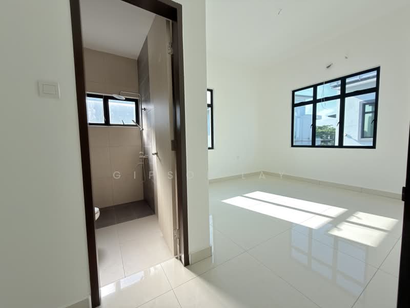 Rumah Berkembar untuk Dijual di Kluang (Johor) - Gipson Lay - PropertyGuru.com.my