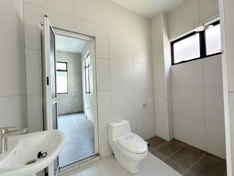 Rumah Berkembar untuk Dijual di Kluang (Johor) - Gipson Lay - PropertyGuru.com.my