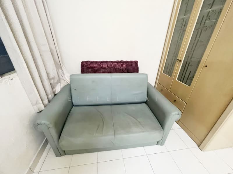 Apartment for Rent at Pangsapuri Lagoon Perdana - Eiffel Lai - Living Room - PropertyGuru.com.my