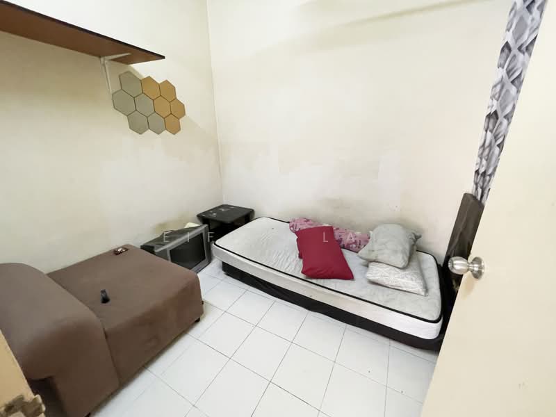 Apartment for Rent at Pangsapuri Lagoon Perdana - Eiffel Lai - Bedroom - PropertyGuru.com.my