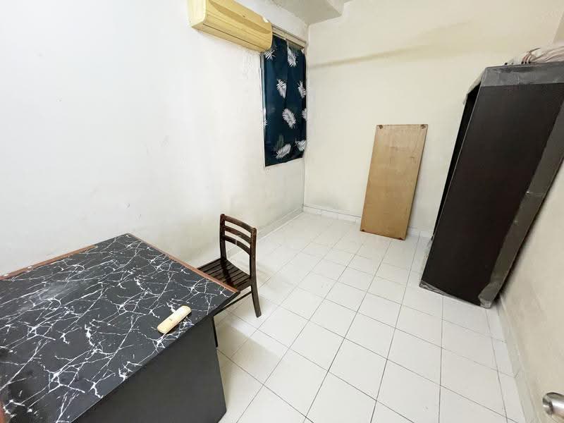 Apartment for Rent at Pangsapuri Lagoon Perdana - Eiffel Lai - Interior - PropertyGuru.com.my