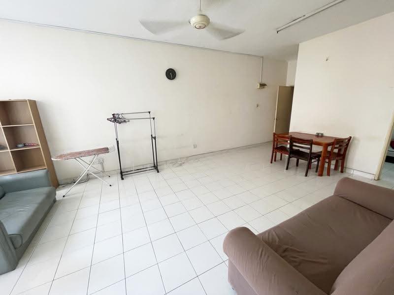 Apartment for Rent at Pangsapuri Lagoon Perdana - Eiffel Lai - Living Room - PropertyGuru.com.my