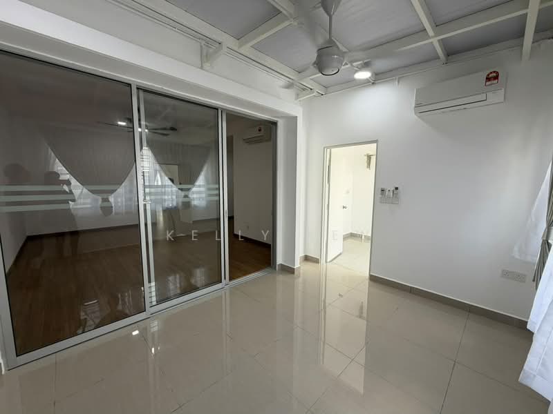 2-storey Terraced House for Rent in Cyberjaya (Selangor) - Kelly Kew - Living Room - PropertyGuru.com.my