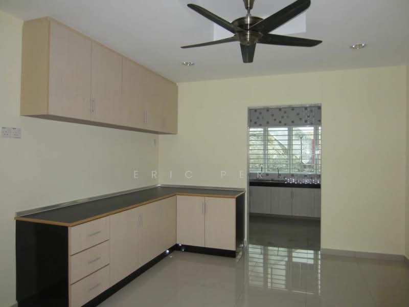 2-storey Terraced House for Rent in Saujana Damansara (Damansara Damai) - Eric Per - Kitchen - PropertyGuru.com.my