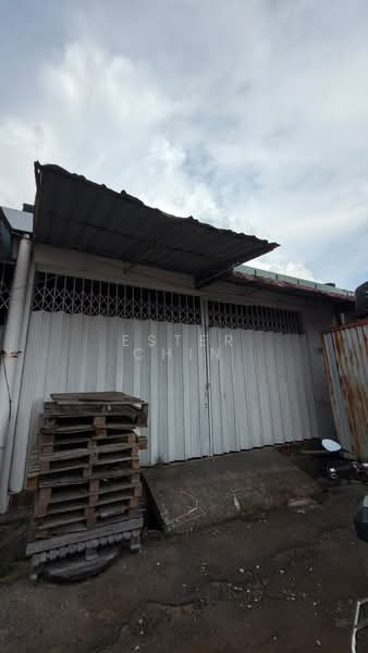 Kilang untuk Disewa di Bukit Angkat (Kajang) - Ester Chin - Exterior - PropertyGuru.com.my