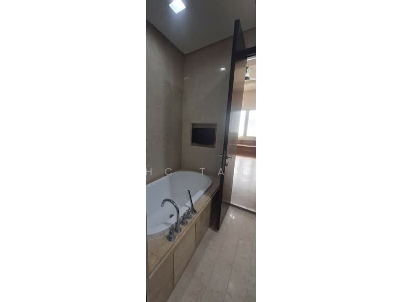 Service Residence for Sale at Straits Quay (The Suites at Waterside) - HC Tan - Bathroom - PropertyGuru.com.my