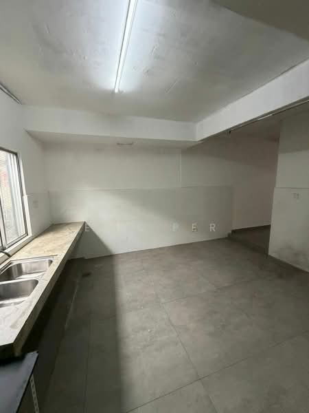 2-storey Terraced House for Rent in Batu Caves (Selangor) - Eric Per - Kitchen - PropertyGuru.com.my