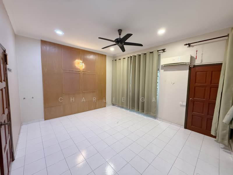 2-storey Terraced House for Sale in Klang (Selangor) - Charlie Gan - PropertyGuru.com.my