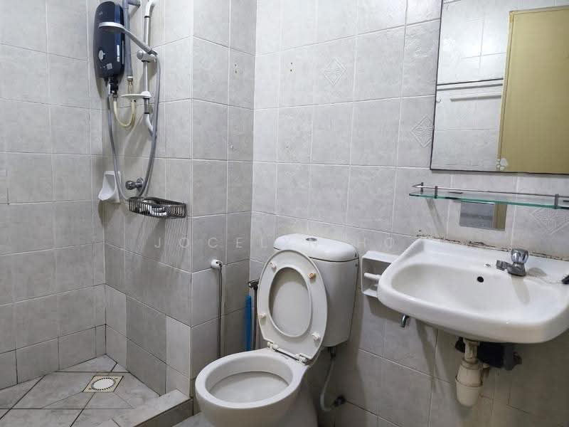 Condominium for Sale at Green Avenue Condominium - Jocelyn Ho - Bathroom - PropertyGuru.com.my