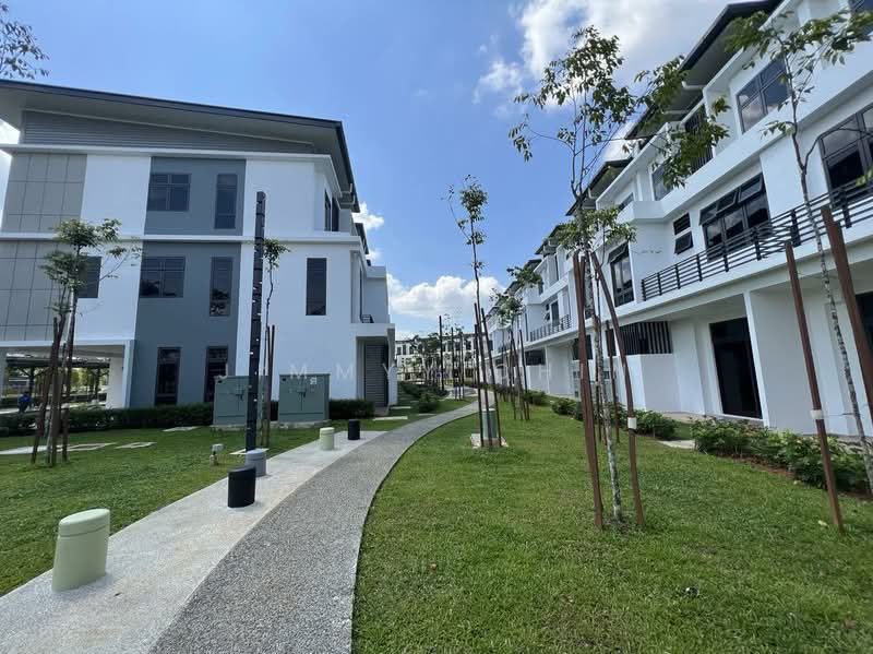 Townhouse for Sale in Kuching (Sarawak) - Jimmyy Chin - PropertyGuru.com.my
