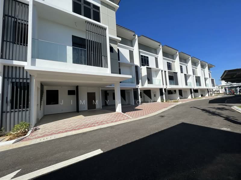 Townhouse for Sale in Kuching (Sarawak) - Jimmyy Chin - PropertyGuru.com.my