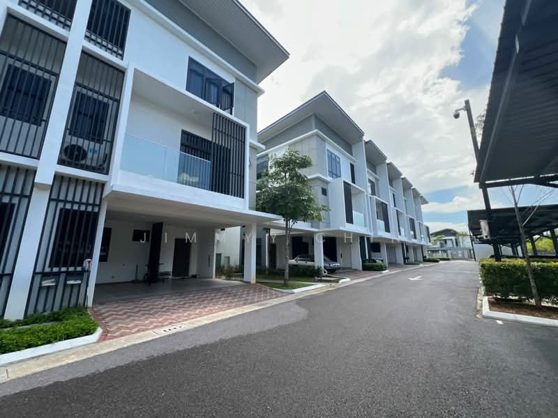 Townhouse for Sale in Kuching (Sarawak) - Jimmyy Chin - PropertyGuru.com.my