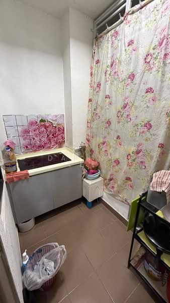Apartment for Sale at Austin Regency (Pangsapuri Austin Perdana) - Daphne Lee - Kitchen - PropertyGuru.com.my
