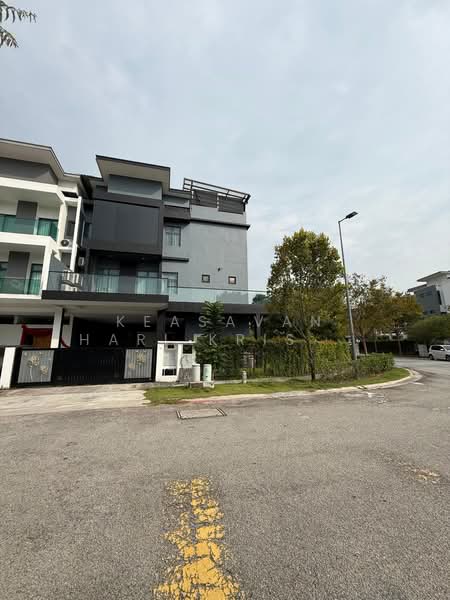 3.5-storey Terraced House for Sale in Taman Nusaputra Timur (Puchong) - Keasavan Hari Krishnan - Exterior - PropertyGuru.com.my