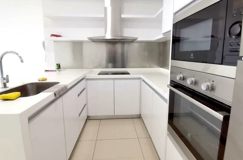 Kondominium untuk Dijual di 100 Residency - Elaine Yap - Kitchen - PropertyGuru.com.my