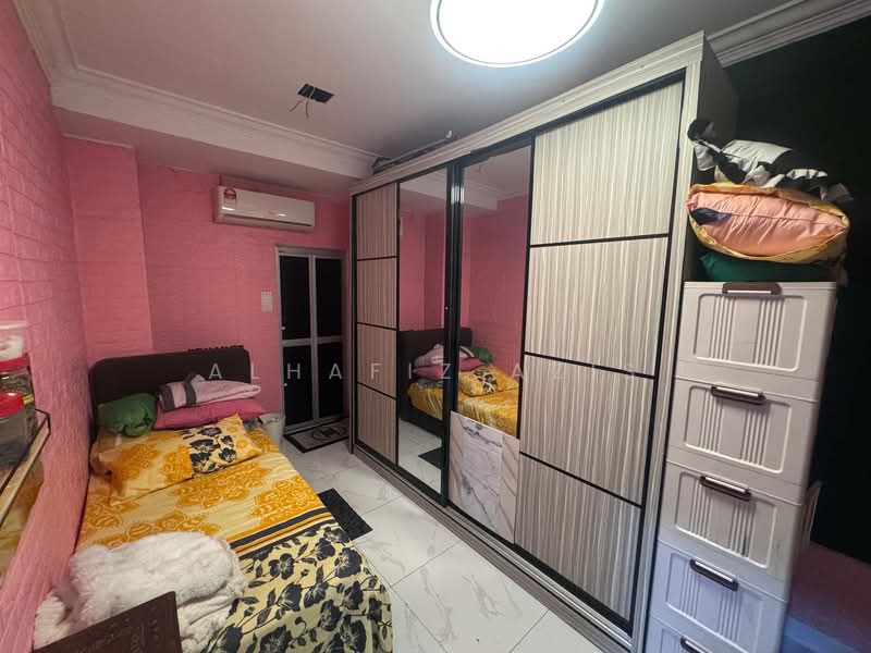 2-storey Terraced House for Sale in Taman Megah Ria (Masai) - ALHAFIZ AZIS - Bedroom - PropertyGuru.com.my