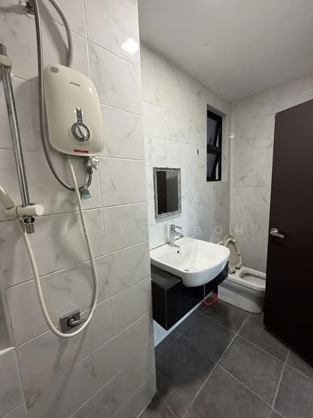 Service Residence for Rent at Sky Breeze Service Apartment - Joseph Goh - Bathroom - PropertyGuru.com.my