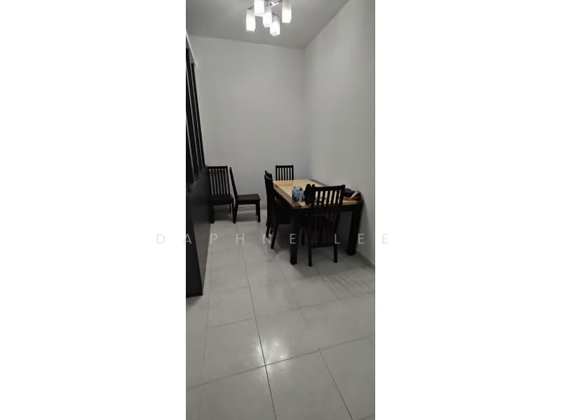 Rumah Teres 2 Tingkat untuk Disewa di Setia Tropika (Johor Bahru) - Daphne Lee - Dining Room - PropertyGuru.com.my