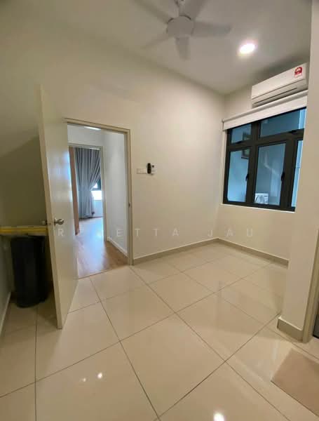 Apartment for Sale at D7 (D'Seven Lagoon Perdana) - Renetta Jau - Interior - PropertyGuru.com.my