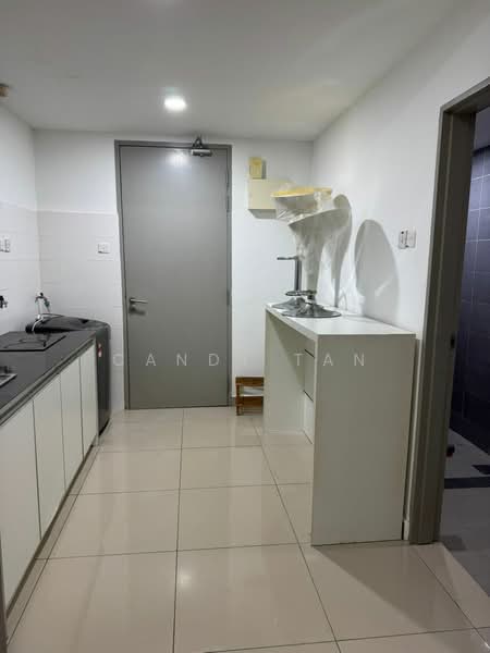 Servis Apartment untuk Dijual di Domain 5 @ NeoCyber - Candy Tan - Kitchen - PropertyGuru.com.my