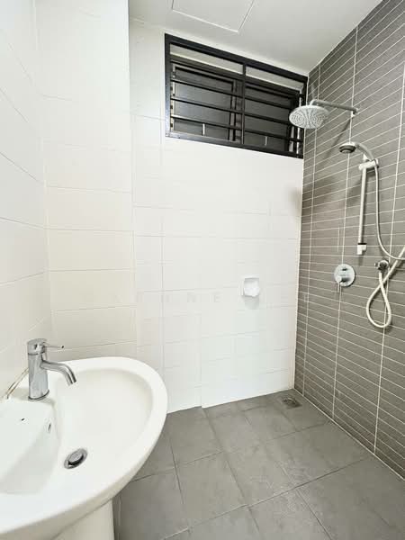Service Residence for Rent at Palazio - Daphne Lee - Bathroom - PropertyGuru.com.my