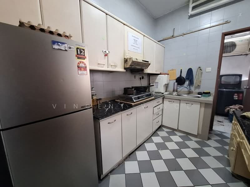 Condominium for Sale at Villa Putra - Vincent Vince - Kitchen - PropertyGuru.com.my