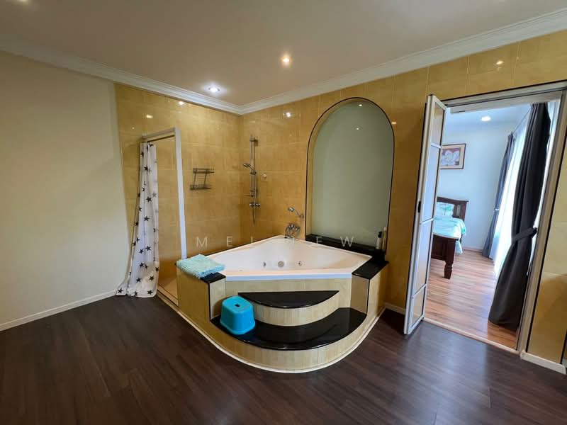 Kondominium untuk Dijual di Mutiara Villa Condominium - Mei Lew - Bathroom - PropertyGuru.com.my