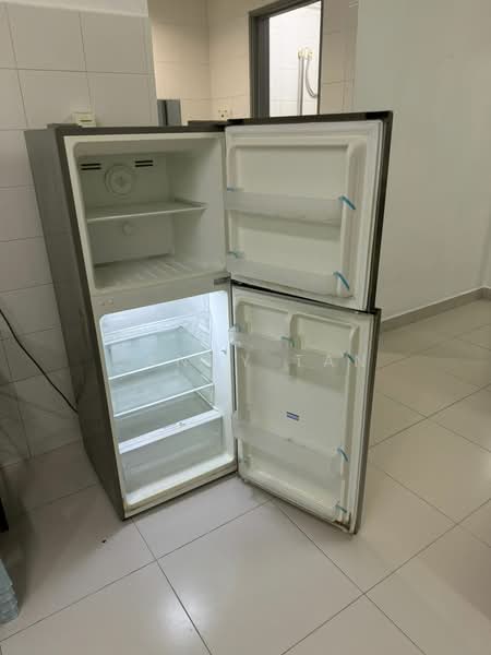 Servis Apartment untuk Dijual di Domain 2 @ NeoCyber - Candy Tan - Kitchen - PropertyGuru.com.my