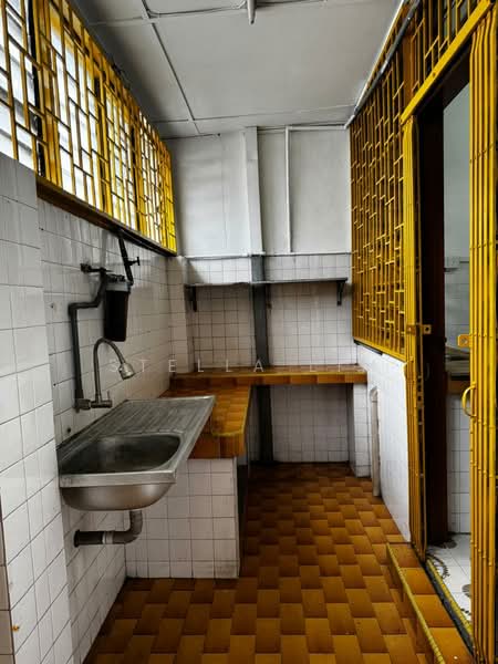 2-storey Terraced House for Sale in Taman Rakyat (Cheras) - Stella Lim - Kitchen - PropertyGuru.com.my