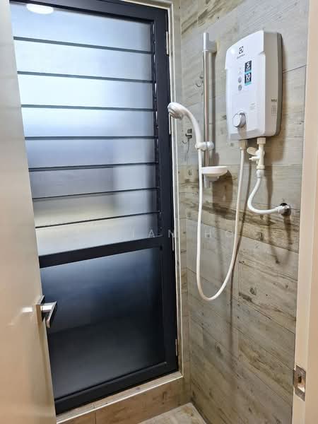Service Residence for Sale at Arte Mont Kiara - Vivian Ho - Bathroom - PropertyGuru.com.my
