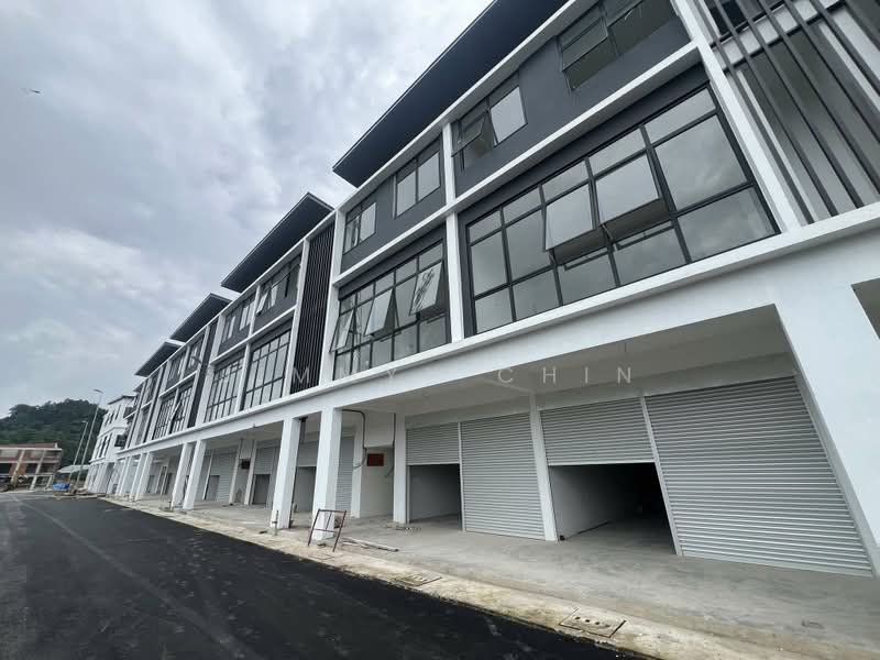 Shop for Sale in Kuching (Sarawak) - Jimmyy Chin - Exterior - PropertyGuru.com.my