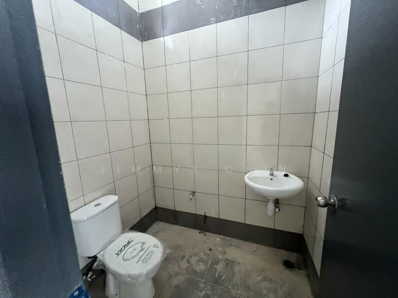 Shop for Sale in Kuching (Sarawak) - Jimmyy Chin - PropertyGuru.com.my