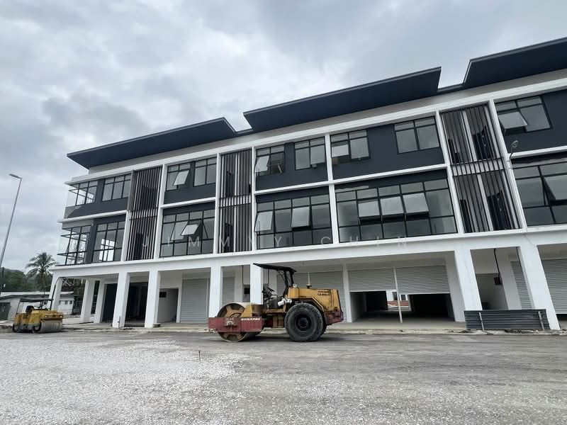 Shop for Sale in Kuching (Sarawak) - Jimmyy Chin - Exterior - PropertyGuru.com.my