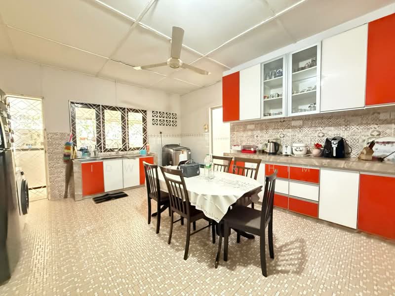 Bungalow for Sale in Kampung Tunku (Petaling Jaya) - Ridwan Ibrahim - Kitchen - PropertyGuru.com.my