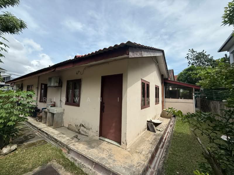 Bungalow for Sale in Kampung Tunku (Petaling Jaya) - Ridwan Ibrahim - Exterior - PropertyGuru.com.my