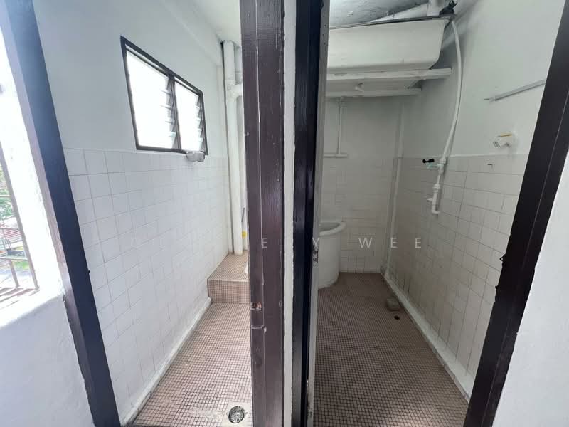 Flat for Rent at Taman Anika - Geoffery Wee - Bathroom - PropertyGuru.com.my