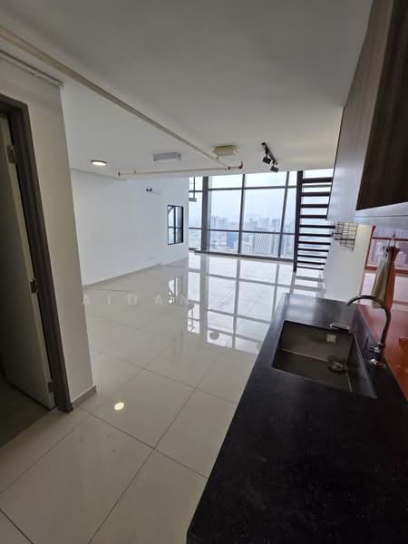 Service Residence for Sale at Pinnacle Petaling Jaya - Aidan Yong - Living Room - PropertyGuru.com.my
