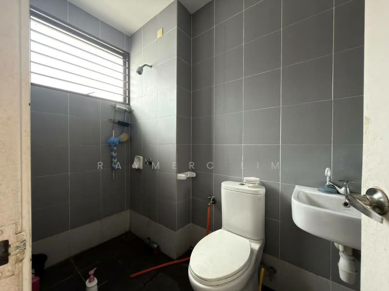 2-storey Terraced House for Sale in Rawang (Selangor) - Raymerc Lim - Bathroom - PropertyGuru.com.my