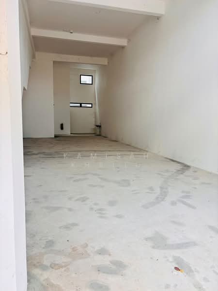 Shop for Rent in Bandar Gamuda Cove (Dengkil) - Kamisah Khalid - Interior - PropertyGuru.com.my