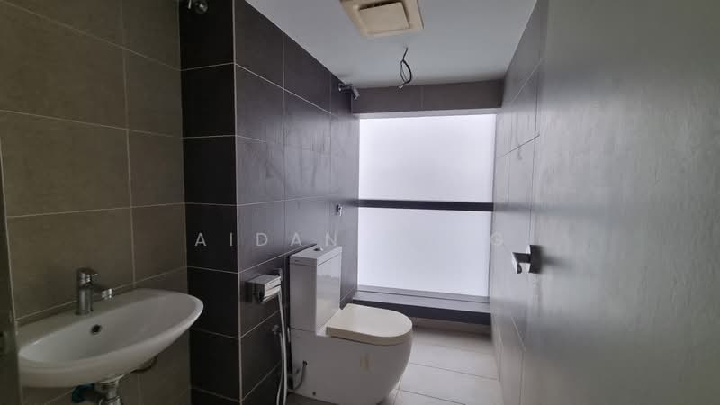 Service Residence for Sale at Pinnacle Petaling Jaya - Aidan Yong - Bathroom - PropertyGuru.com.my