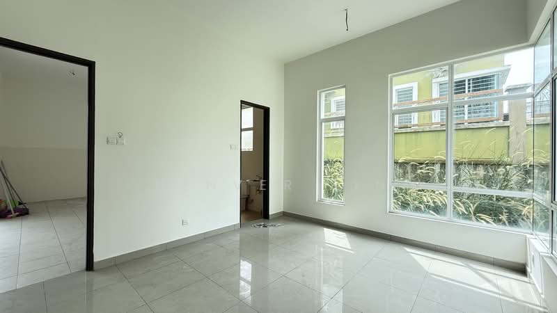 Bungalow for Sale in Taman Pelangi Semenyih (Semenyih) - Denver Sin - Interior - PropertyGuru.com.my