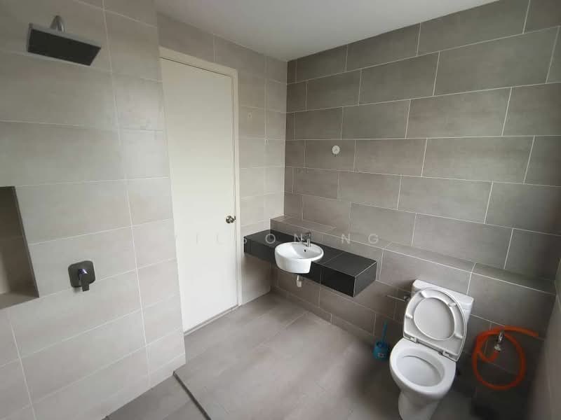 2-storey Terraced House for Rent in Telok Panglima Garang (Selangor) - Wilson Ng - Bathroom - PropertyGuru.com.my