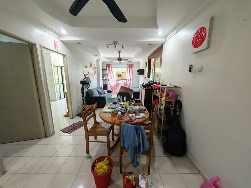 Pangsapuri untuk Dijual di Sri Impian Apartment - Bryan H'ng - Living Room - PropertyGuru.com.my