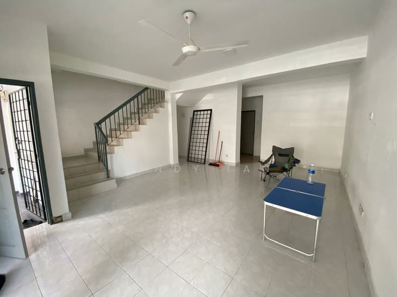 2-storey Terraced House for Rent in Bangi (Selangor) - Candy Tan - Living Room - PropertyGuru.com.my