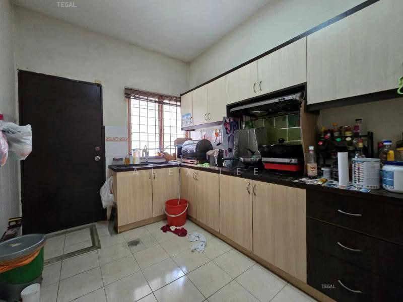 2-storey Terraced House for Sale in Shah Alam (Selangor) - Alex Lee - Kitchen - PropertyGuru.com.my