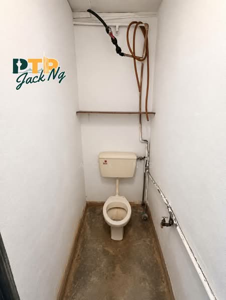 Kedai untuk Disewa di Raja Uda (Butterworth) - Jack Ng - Bathroom - PropertyGuru.com.my