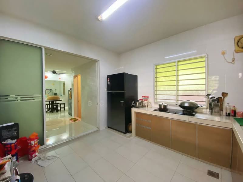 Rumah Teres 3 Tingkat untuk Dijual di Taman Bukit Permata (Selayang) - BC TAN - Kitchen - PropertyGuru.com.my