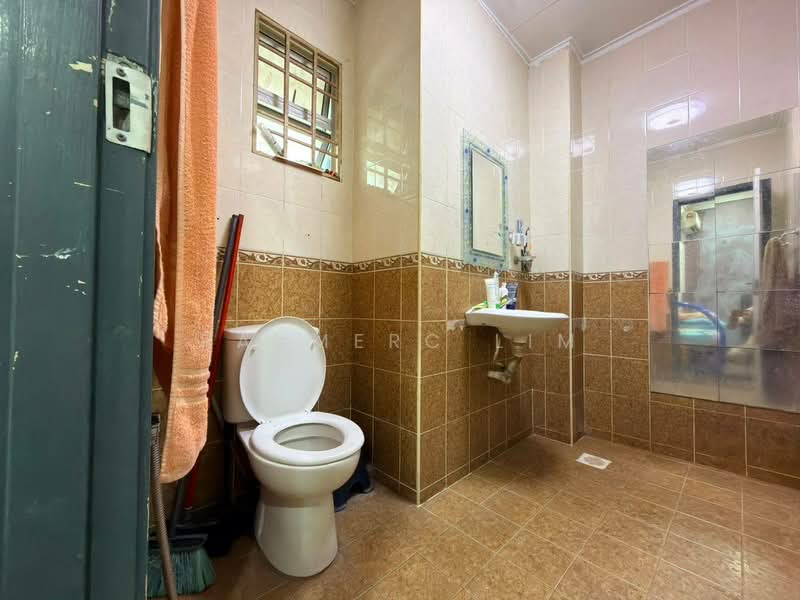 Townhouse for Sale in Kota Emerald (Rawang) - Raymerc Lim - Bathroom - PropertyGuru.com.my